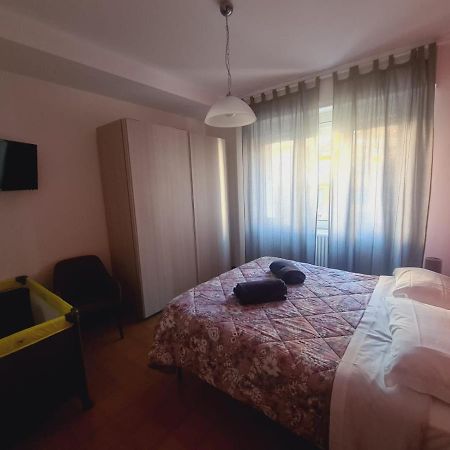 P In Centro Apartment Сестри Леванте Екстериор снимка