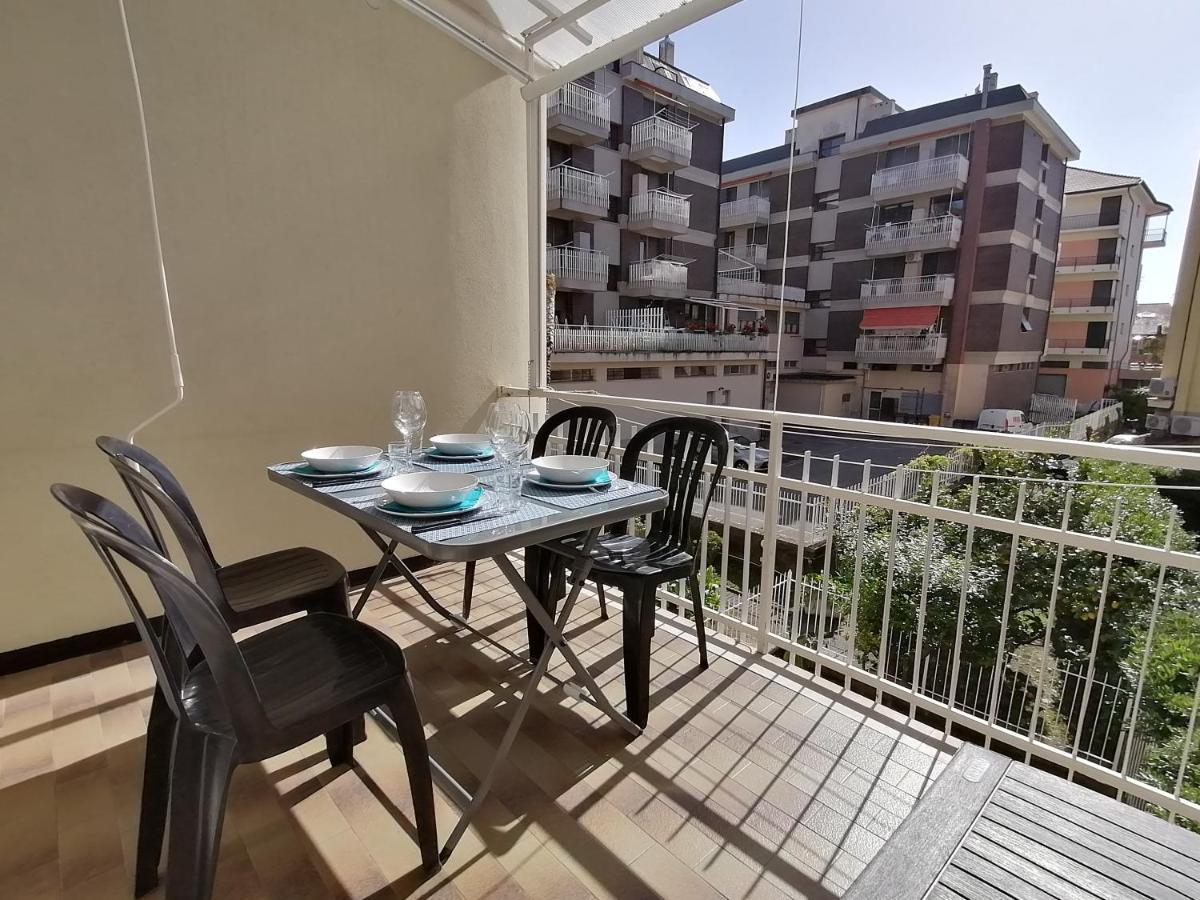 P In Centro Apartment Сестри Леванте Екстериор снимка